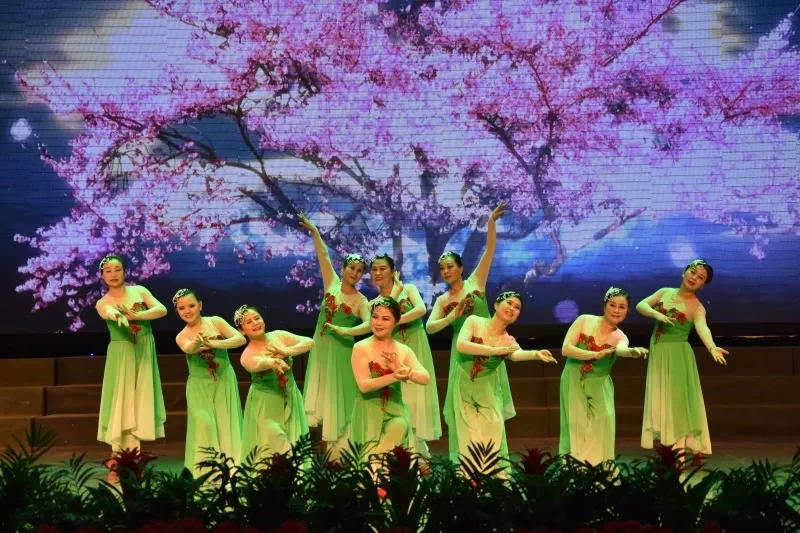 6686体育艾普喷涂机器人