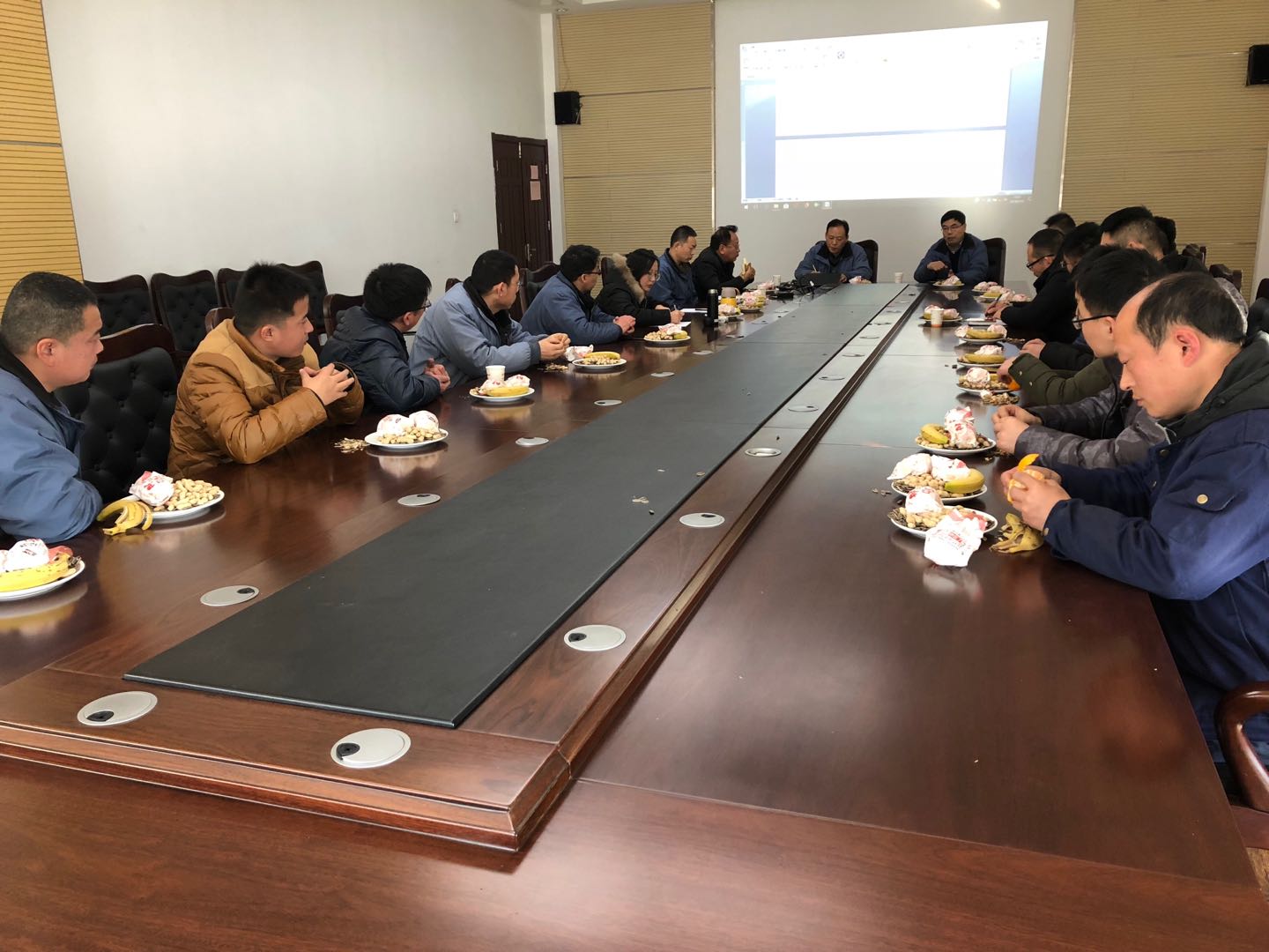 6686体育艾普喷涂机器人