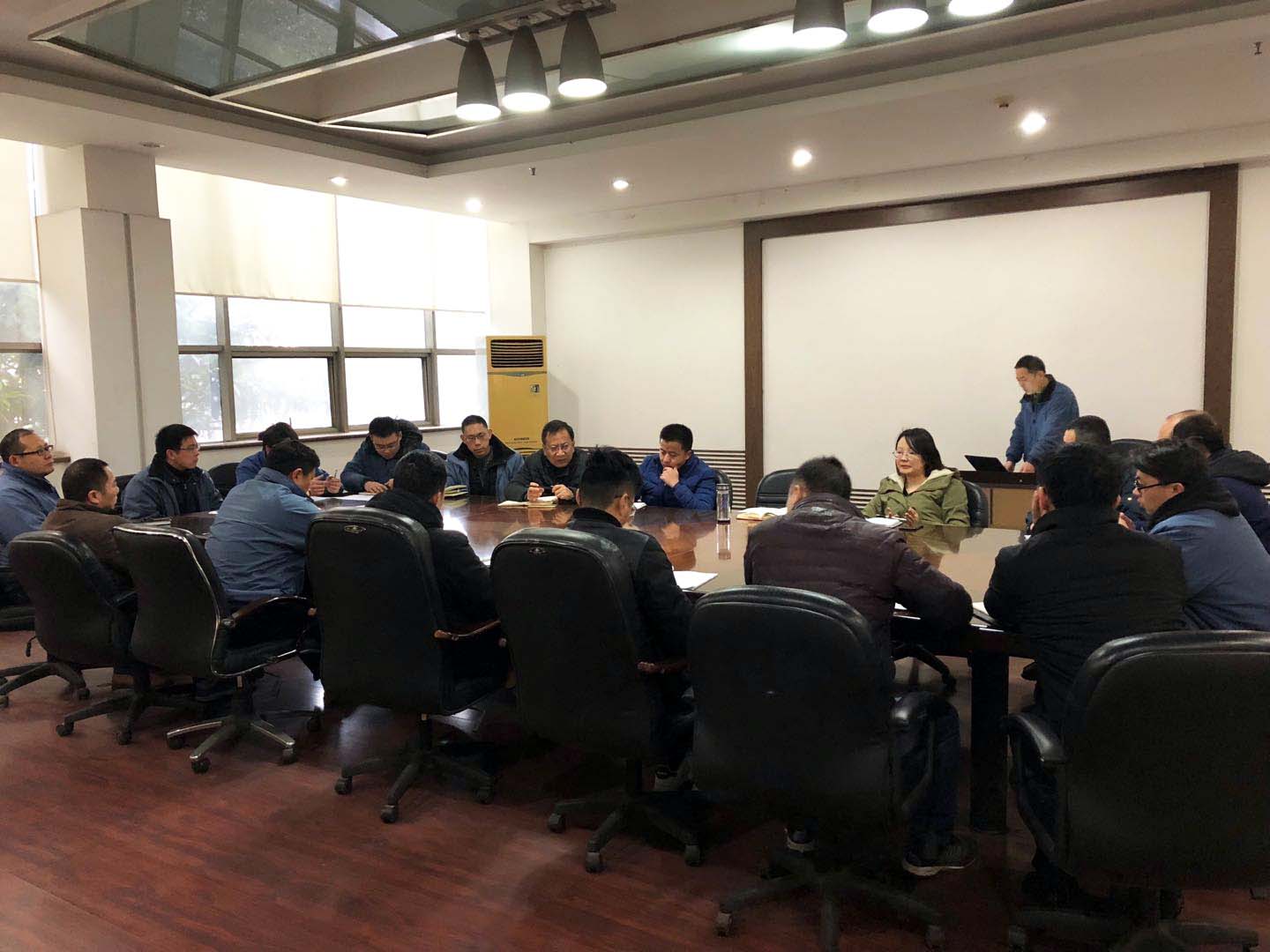 6686体育艾普喷涂机器人