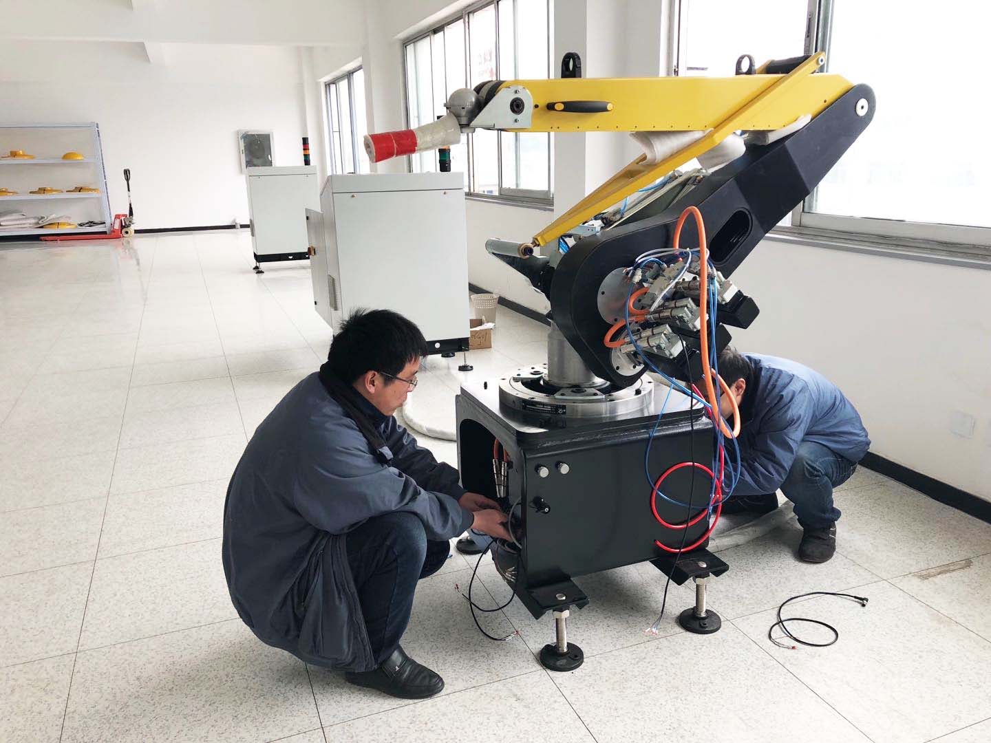 6686体育艾普喷涂机器人