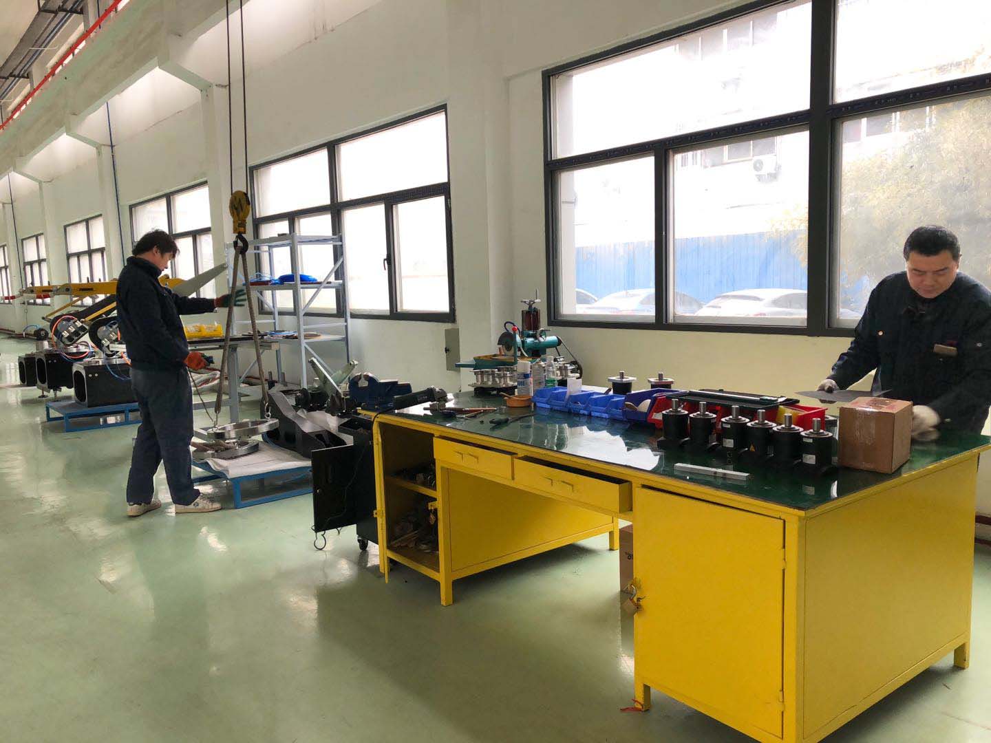 6686体育艾普喷涂机器人